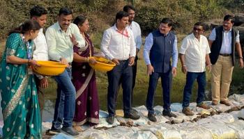 ग्रामपंचायत हमरापुर येथील करंजपाडा येथे वनराई बंधारा बांधण्यात आला  